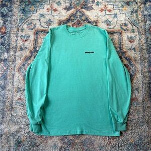 Patagonia Logo Long Sleeve T-shirt Small